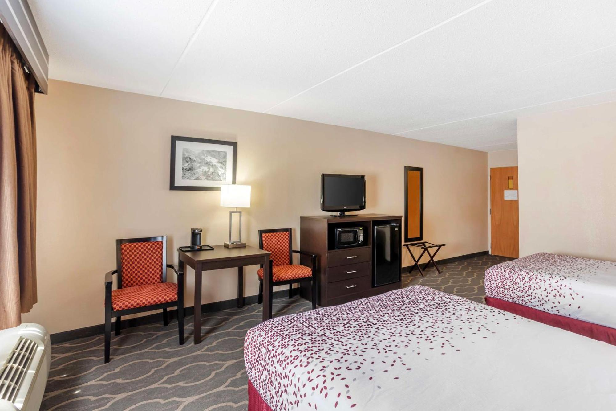 Best Western Inn at Blakeslee-Pocono Eksteriør bilde