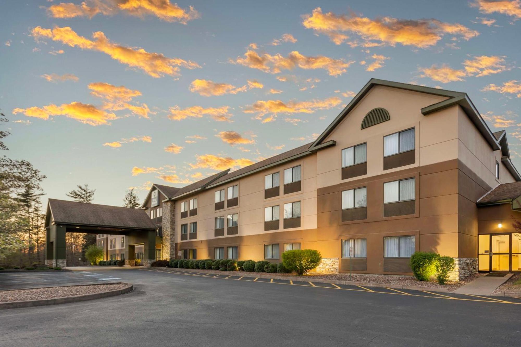 Best Western Inn at Blakeslee-Pocono Eksteriør bilde
